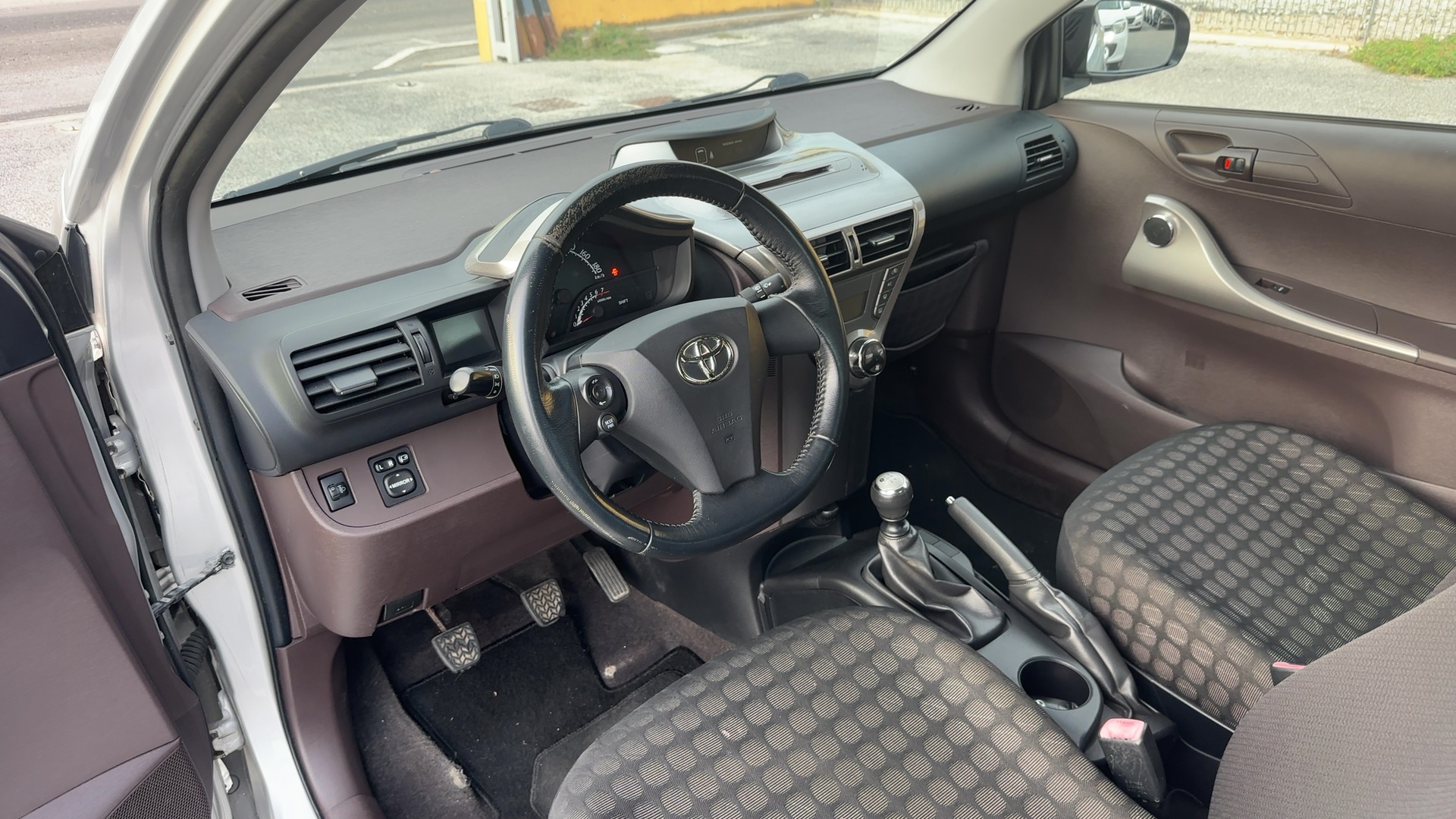 Miniatura 6 Toyota iQ