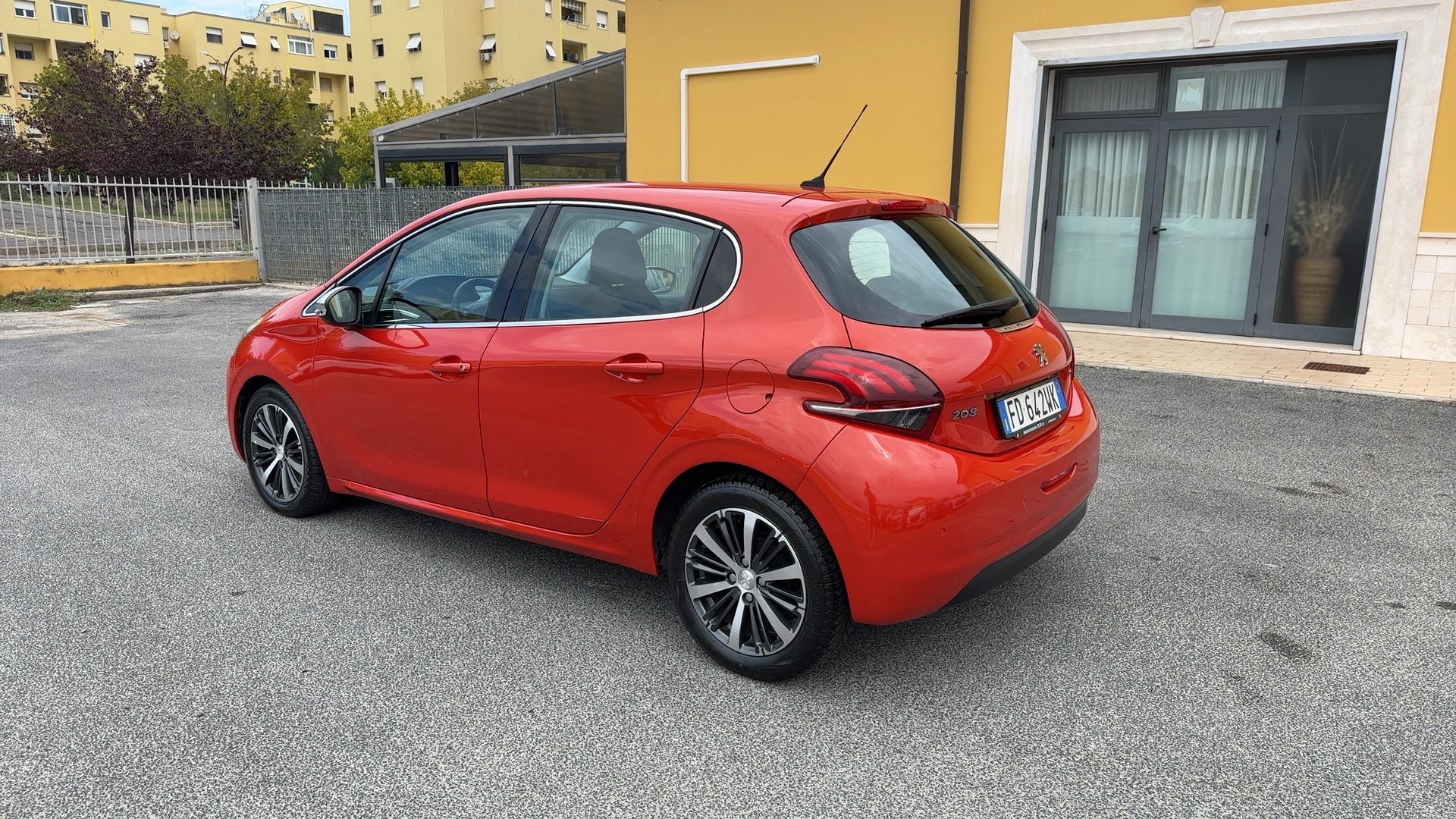 Miniatura 2 Peugeot 208 1° serie