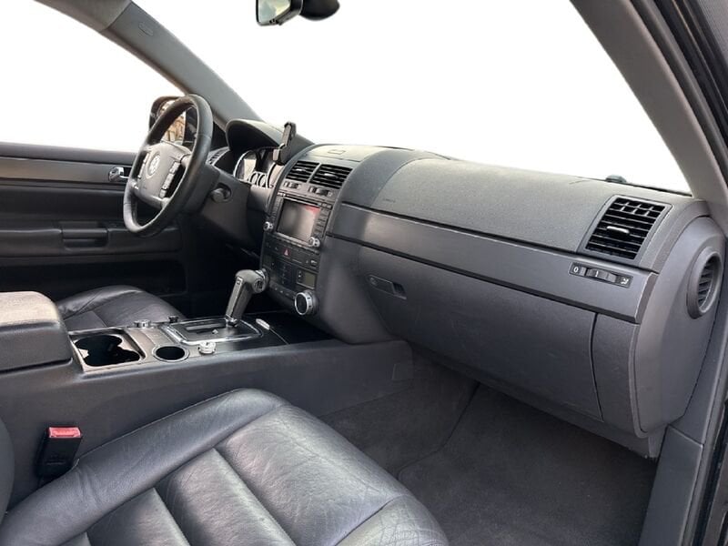Miniatura 12 Volkswagen Touareg