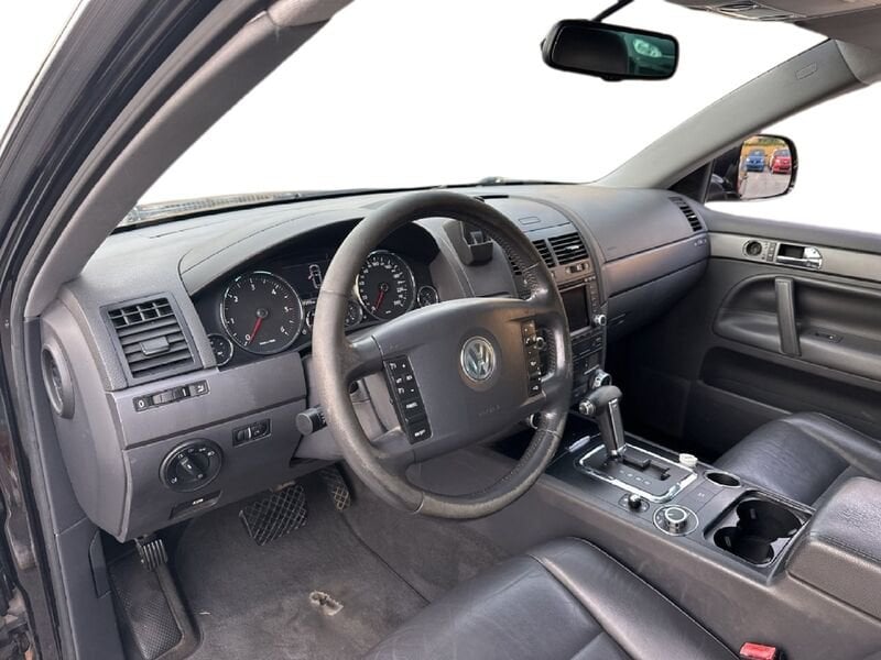 Miniatura 13 Volkswagen Touareg