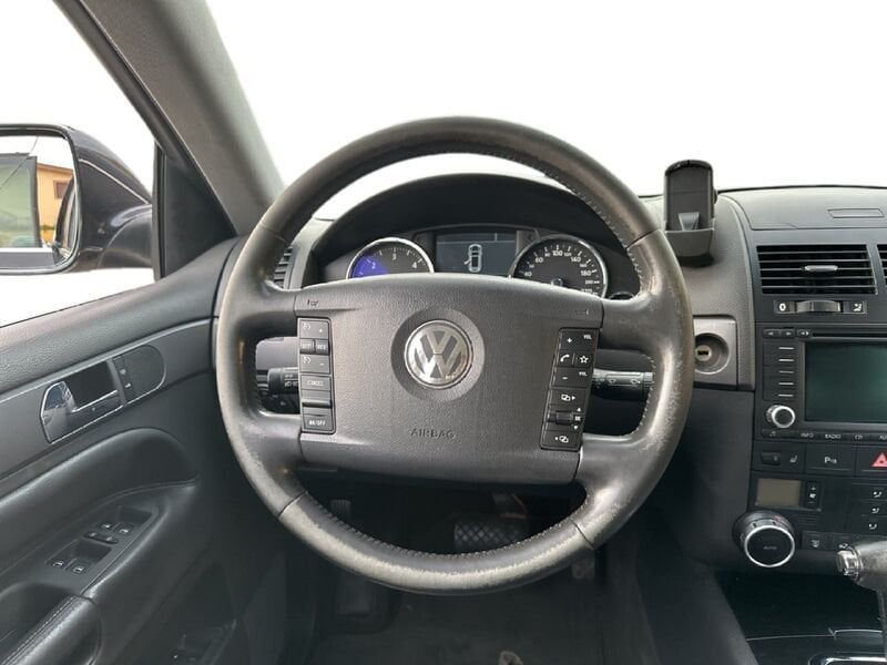 Miniatura 16 Volkswagen Touareg