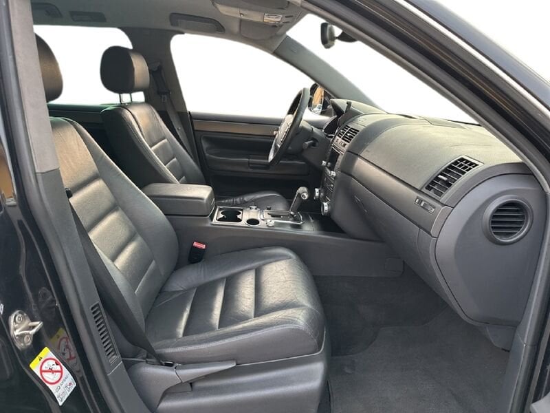 Miniatura 10 Volkswagen Touareg