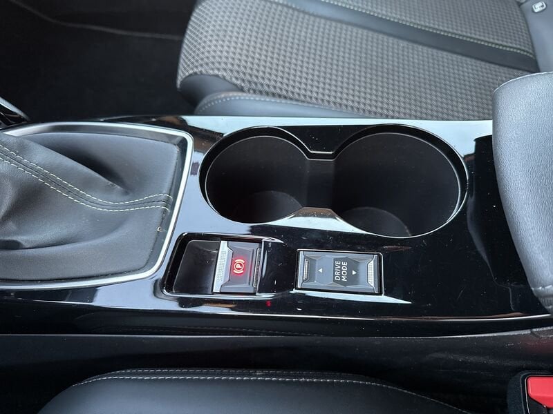 Miniatura 18 Peugeot 208