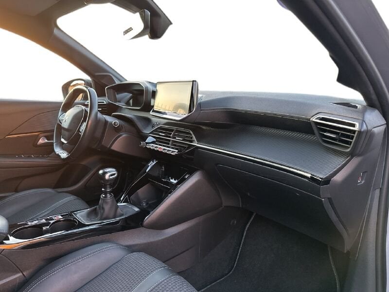 Miniatura 14 Peugeot 208