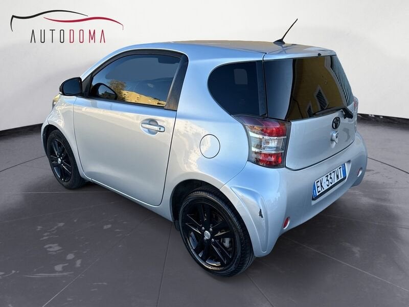 Miniatura 6 Toyota iQ
