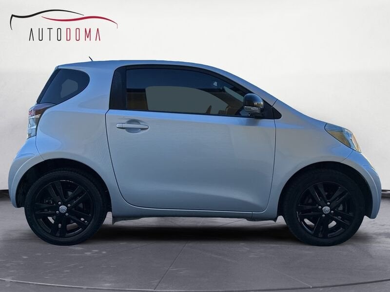 Miniatura 2 Toyota iQ
