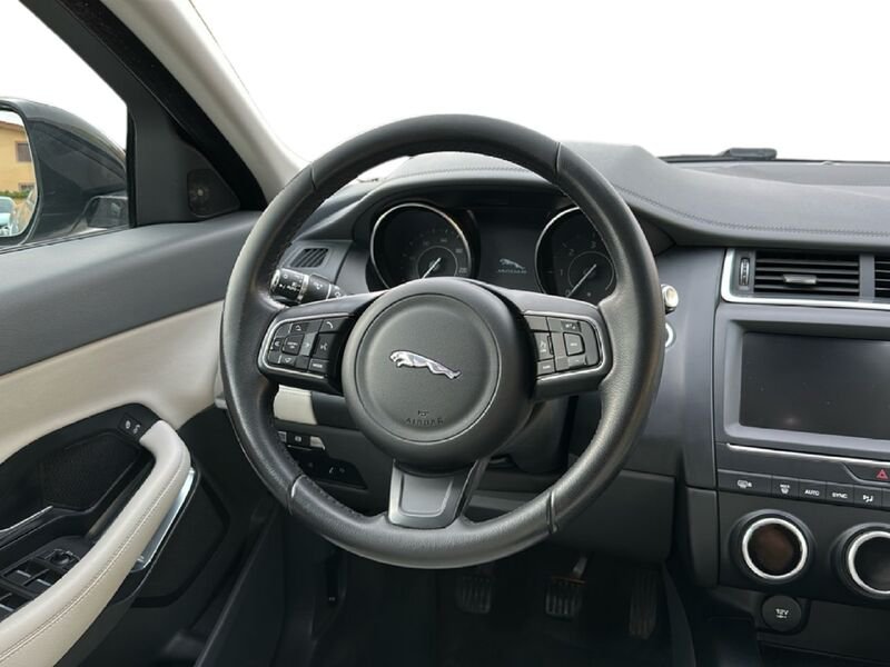Miniatura 12 Jaguar E-Pace