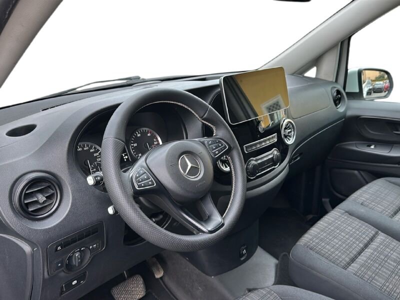 Miniatura 10 Mercedes-Benz Vito