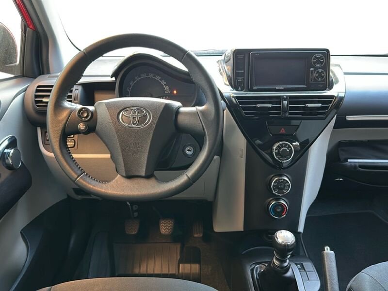 Miniatura 12 Toyota iQ