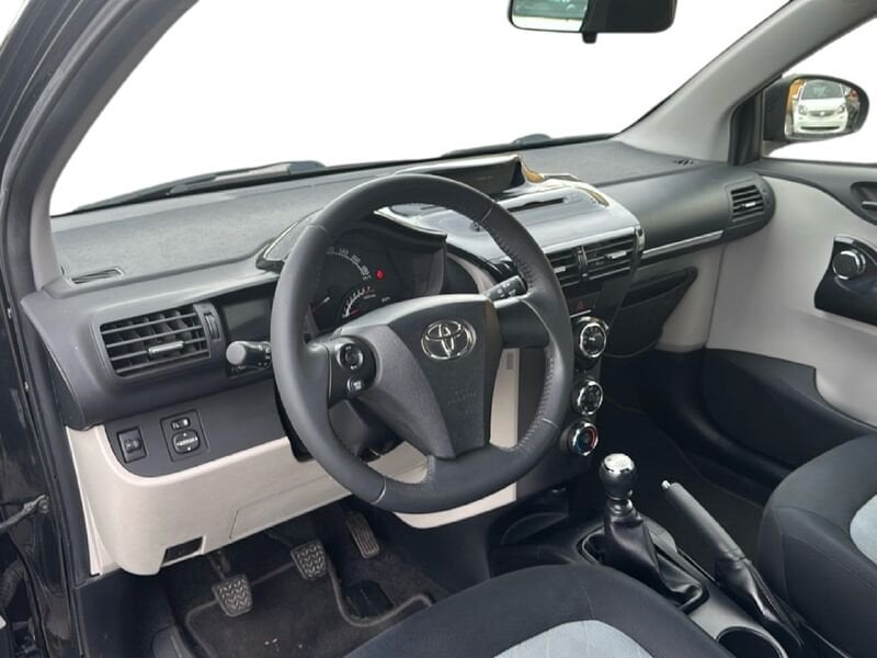 Miniatura 11 Toyota iQ