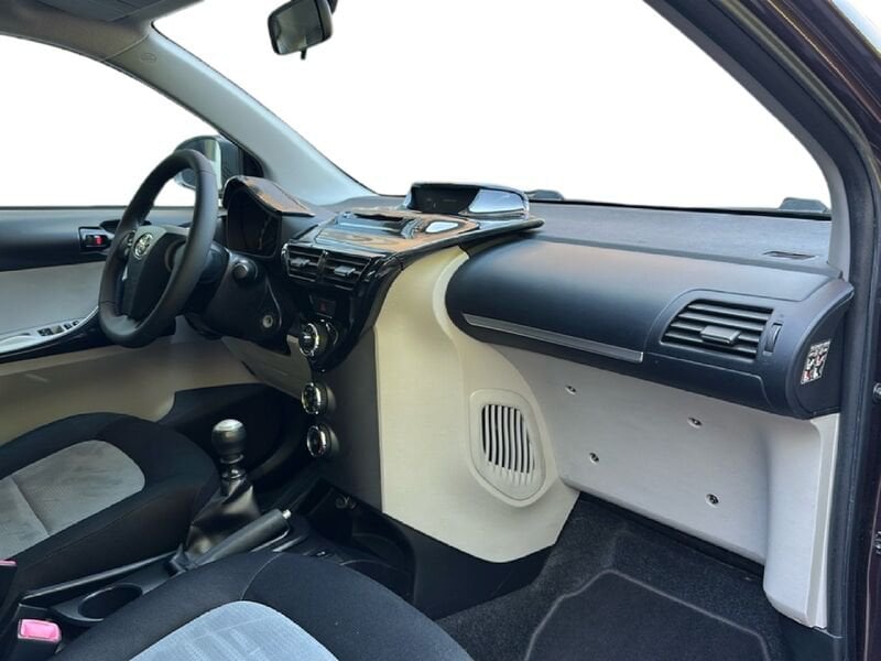 Miniatura 12 Toyota iQ
