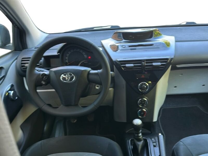 Miniatura 11 Toyota iQ