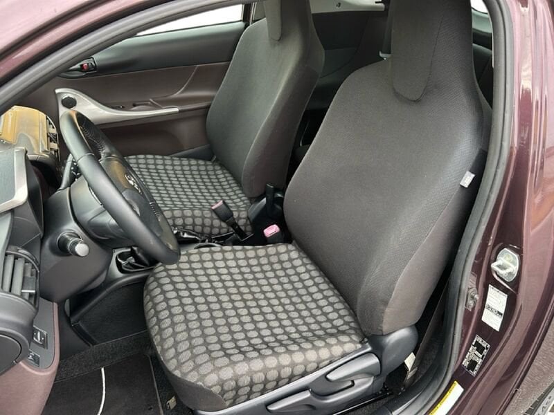 Miniatura 14 Toyota iQ
