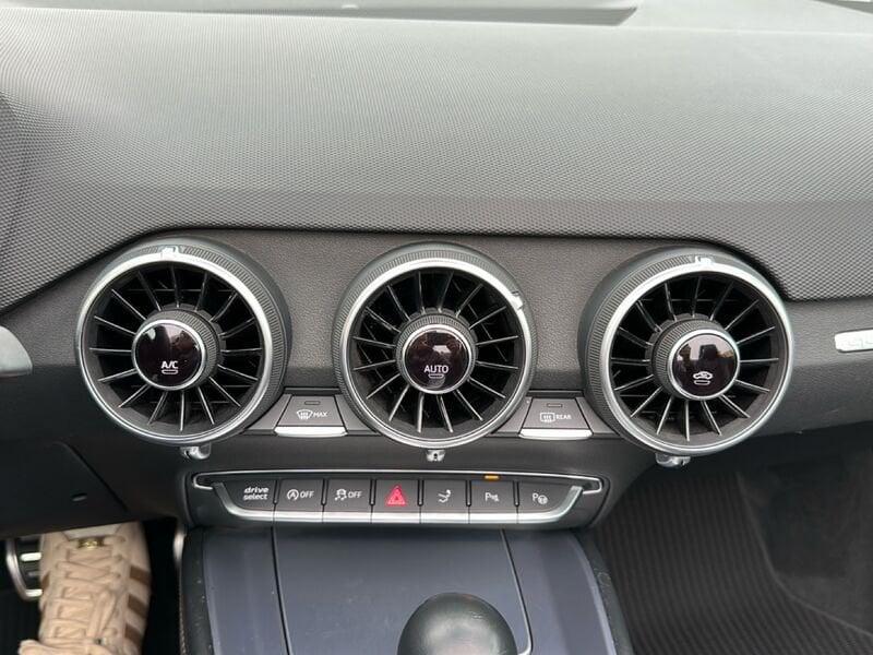 Miniatura 22 Audi TT